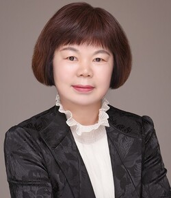                  김인희 칼럼니스트