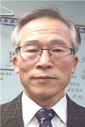 임 동 식 소설가